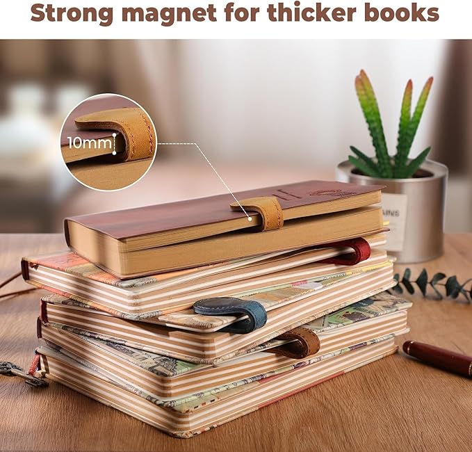 Personalized Magnetic Leather Bookmark, 26 Letters Custom Leather Bookmarks, Handmade, Leather Magnetic Bookmark for Book Lovers Readers Women Kid(Brown，L）
