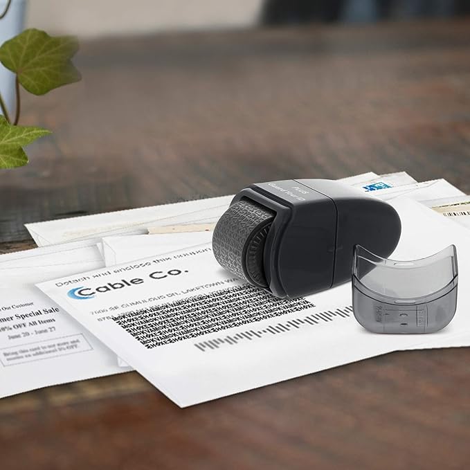 Guard Your ID Identity Protection Stamp Roller, Black, IS-520CM