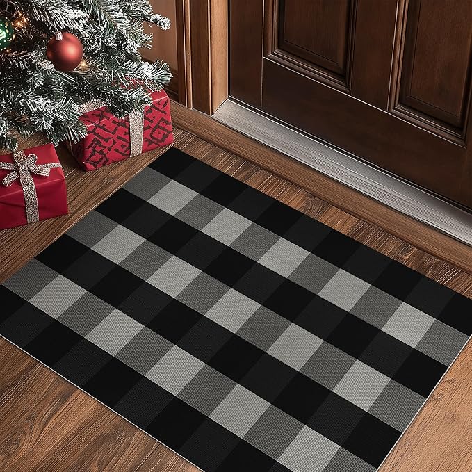 GENIMO Checkered Rug 27.5x44 inches Black and White Outdoor Rug Buffalo Plaid Rugs Mat Fall Doormats Washable Rug for Front Porch Decor Indoor Entrance Patio Balcony Entryway